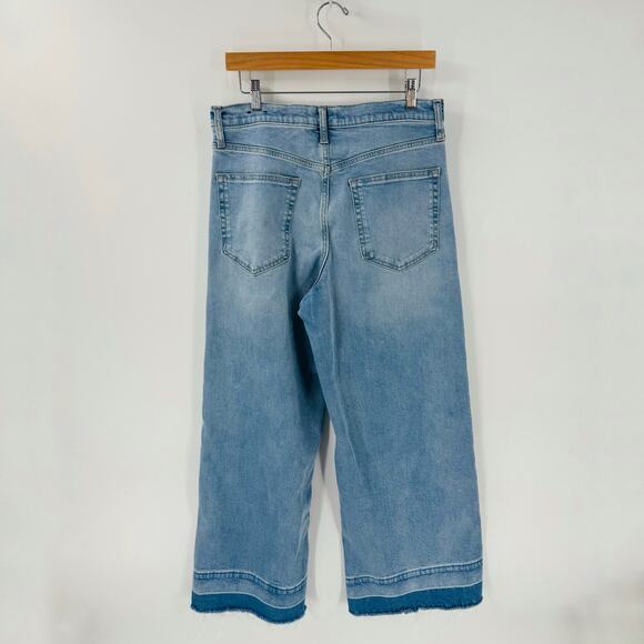 GAP High Rise Wide Leg Crop Jeans Light Wash Raw Hem Denim Size 12R - Picture 2 of 9